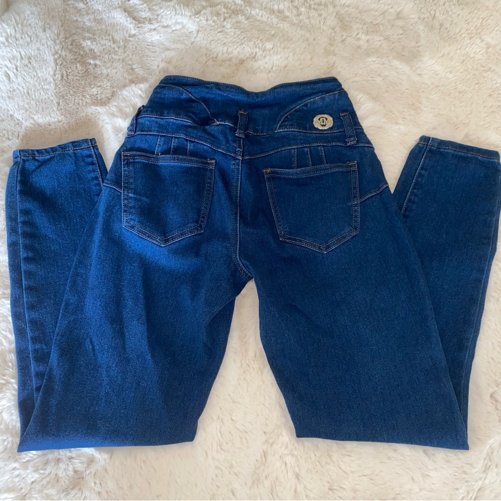 Low Rise Skinny Jeans - Picture 2 of 3
